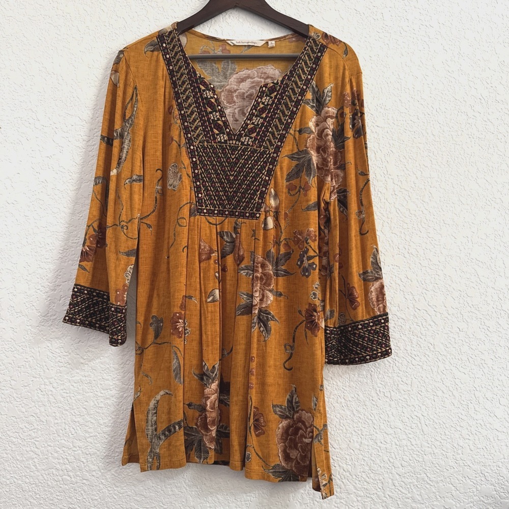Soft Surrounding Orange Floral 3/4 Sleeve Patterned Shirt Slit on Side Size L